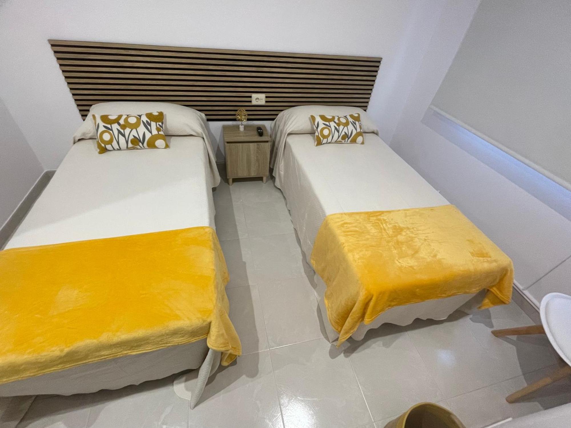 Apartamentos Demar Luis Casais О Грове Екстериор снимка