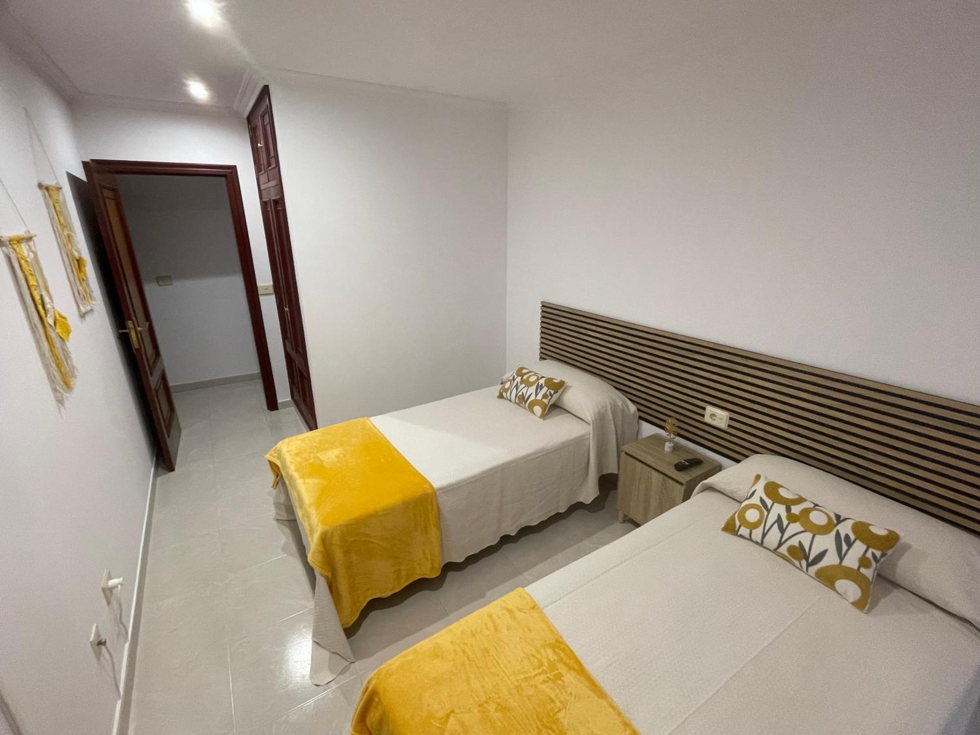 Apartamentos Demar Luis Casais О Грове Екстериор снимка