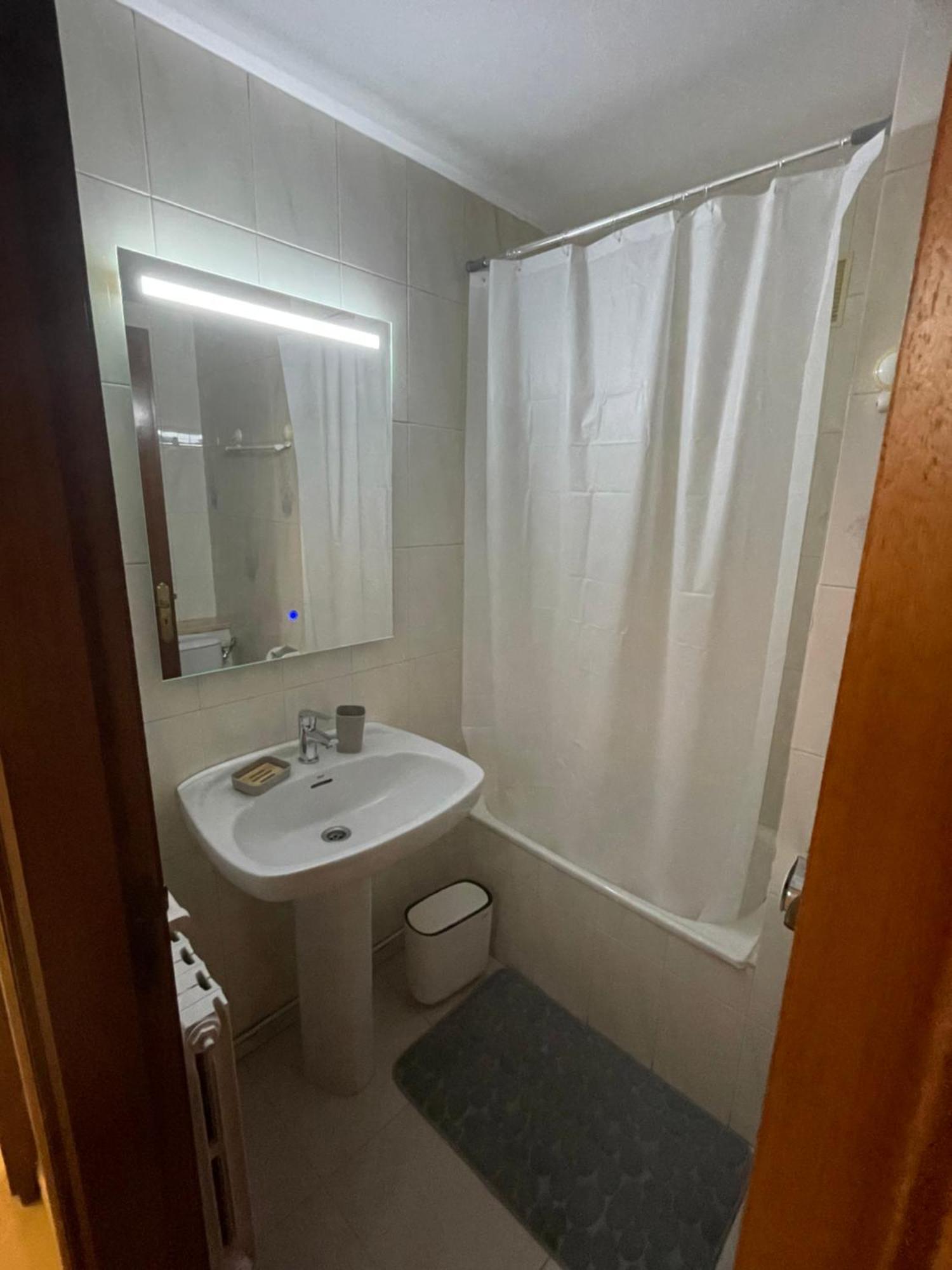 Apartamentos Demar Luis Casais О Грове Стая снимка
